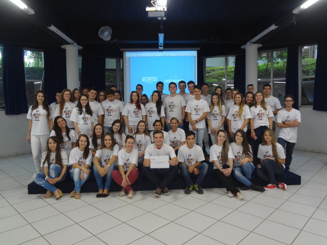 Projeto Metamorfose - Projeto de Acolhida ao Calouro 2016/1