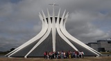 <p>Catedral Metropolitana de Brasília, projetada por Oscar Niemeyer, inaugurada em 1970.</p>