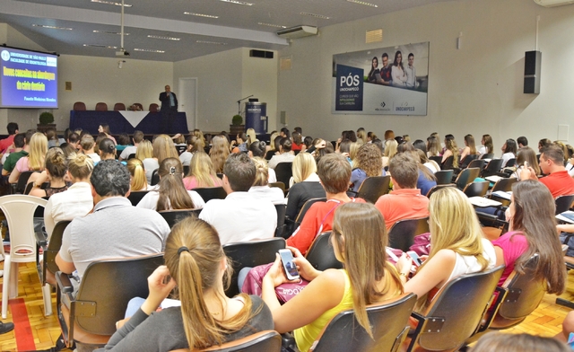 V Jornada Acadêmica contou com a participação de aproximadamente 270 estudantes e sete palestrantes