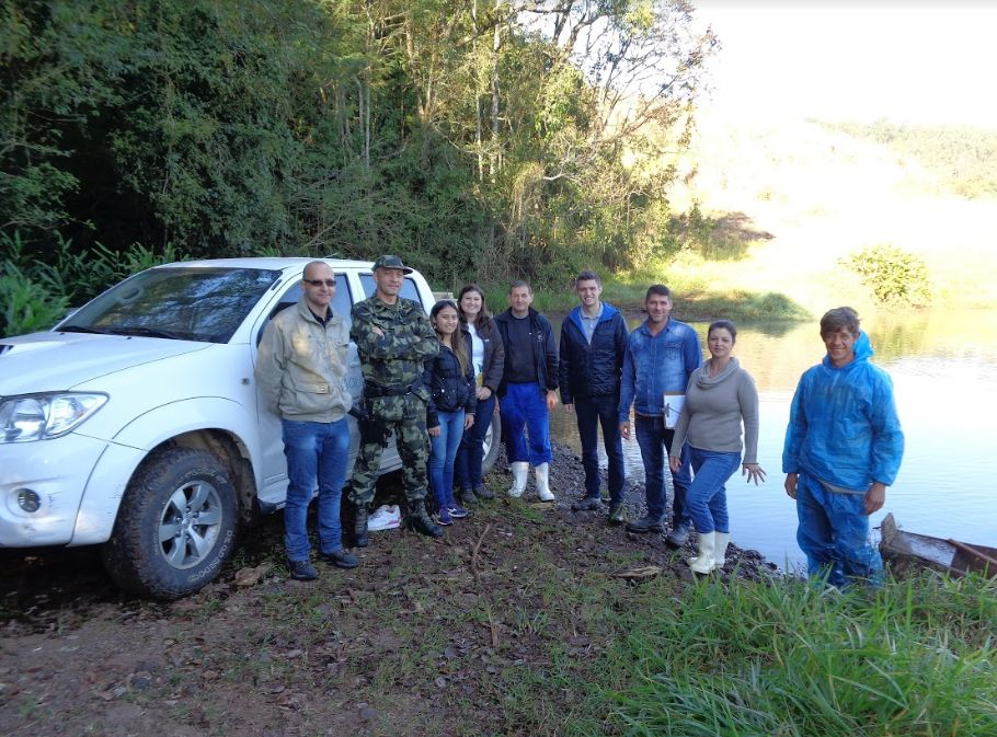 Ação promove soltura de peixes nativos no Rio Uruguai 