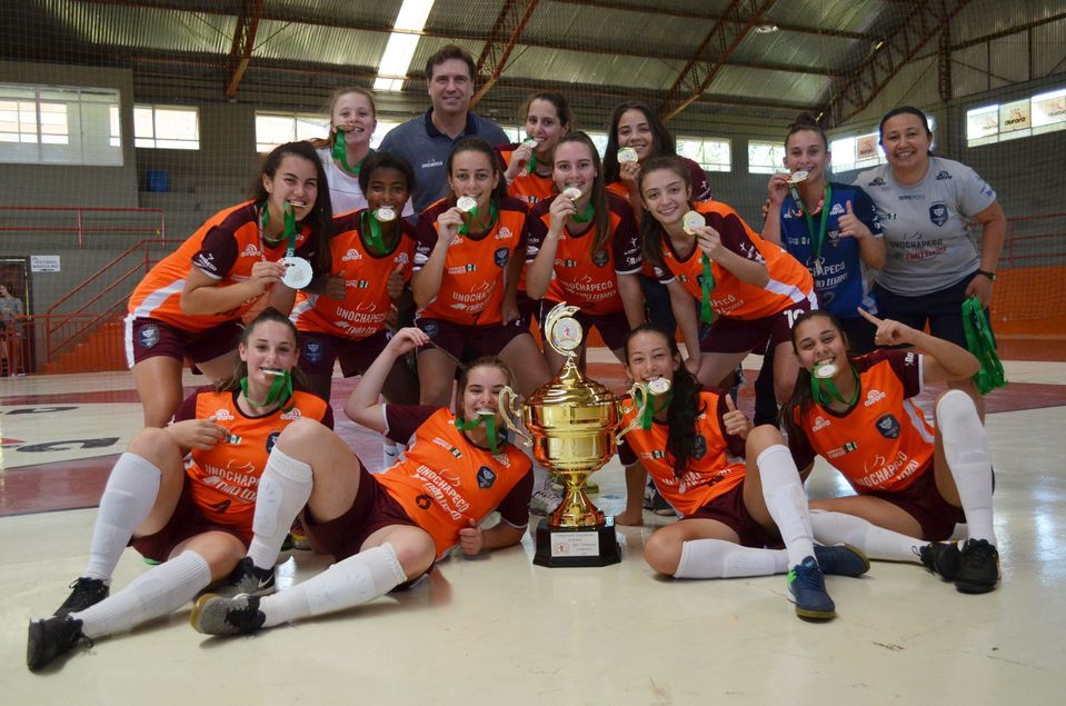 Female encerra temporada campeã do Campeonato Catarinense sub-17