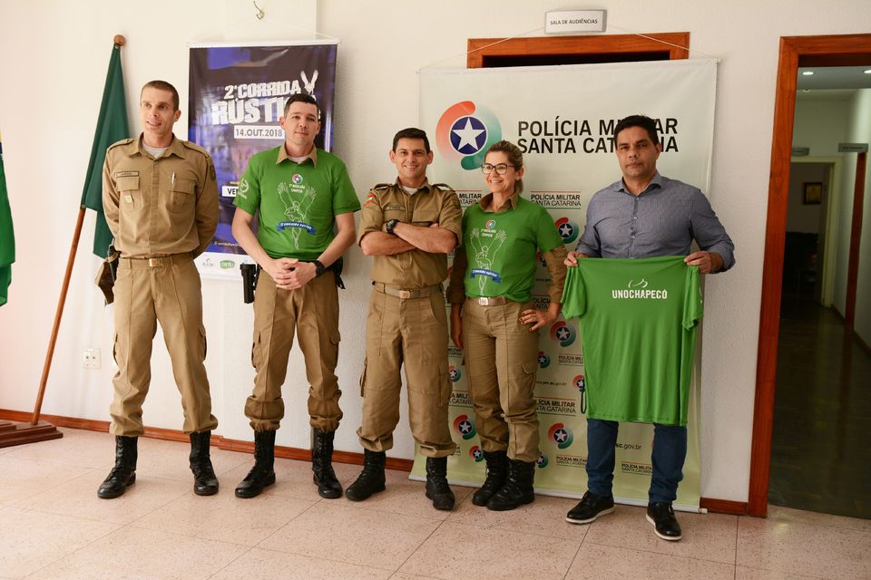 Unochapecó e 2º Batalhão da PM realizam 5ª edição da Corrida Rústica -  Chapecó - Unochapecó