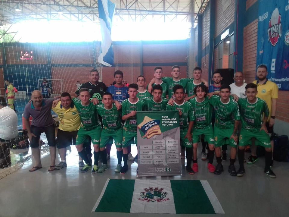 Equipes apoiadas pela Unochapecó recebem premiações no último dia da Olesc