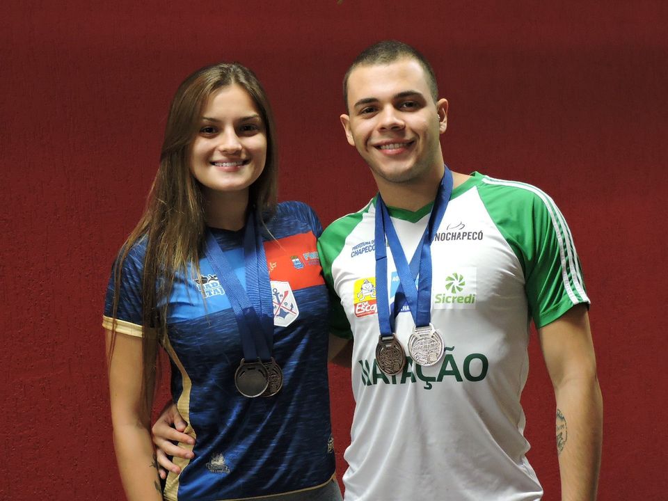 Nadador chapecoense é vice-campeão sul-brasileiro