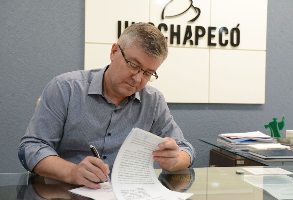 Termo de concessão de uso do Parque Tecnológico para a Unochapecó é assinado