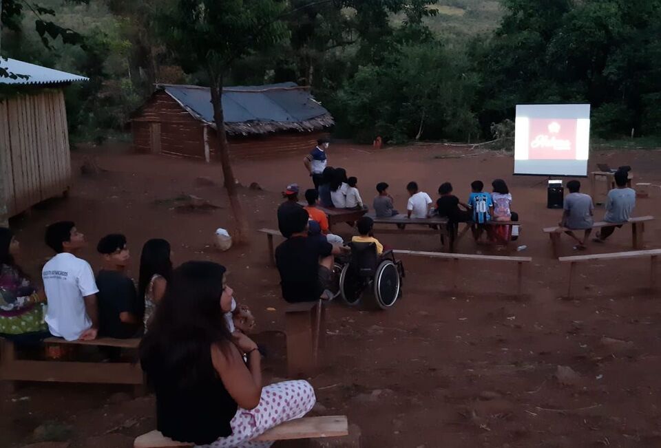 Unochapecó realiza exibição de documentários na comunidade indígena Guarani